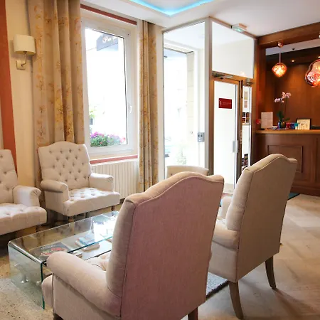 Otel Parc 3*